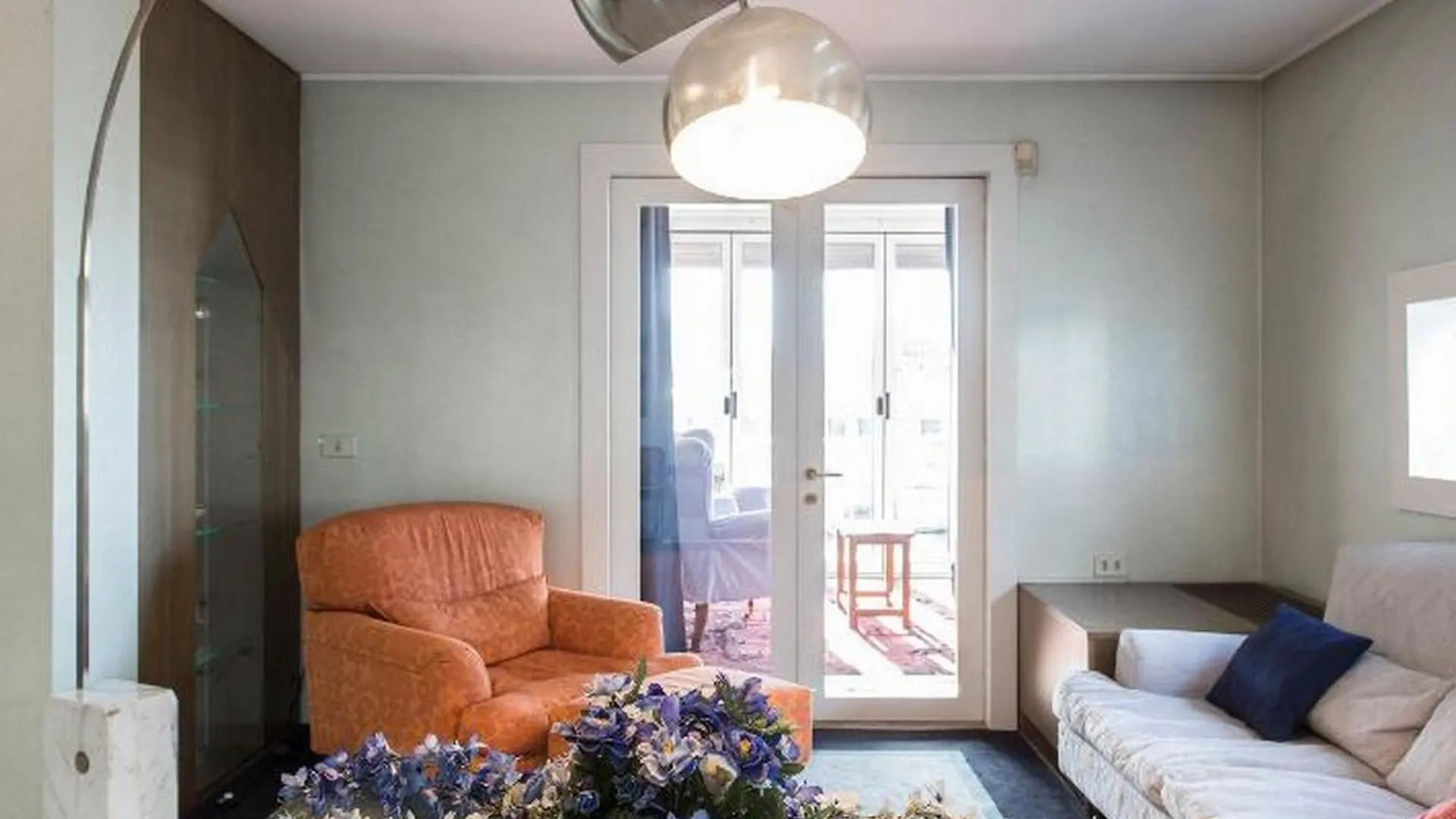Roomy Apartment Duomo & San Babila Milan Italy