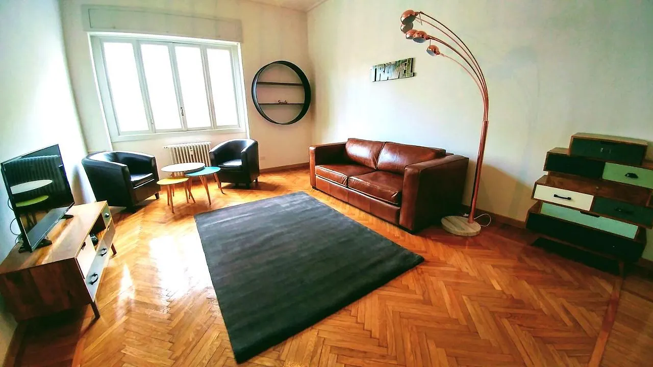 Roomy Apartment Duomo & San Babila Milan 0*,