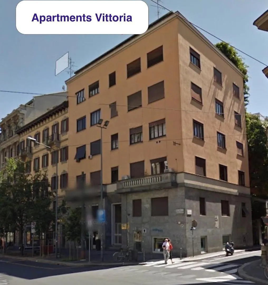 Roomy Apartment Duomo & San Babila Milan Italy