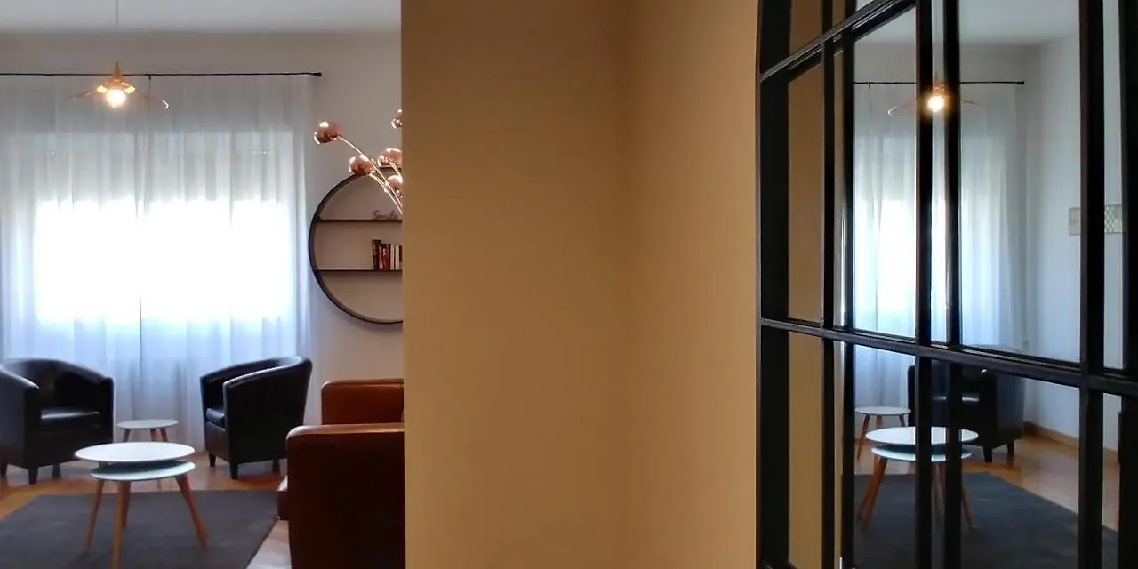 Roomy Apartment Duomo & San Babila Milan Italy