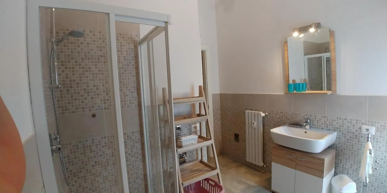 Roomy Apartment Duomo & San Babila Milan 0*,